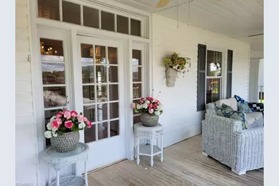 207 W Main Street #B, Pilot Mountain, NC 27041 - Photo 4