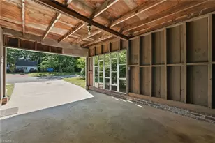 1504 Overbrook Rd, Burlington, NC 27215 - Photo 22