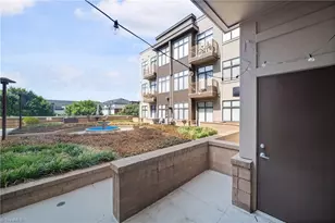 810 W 4th St, Winston-Salem, NC 27101 - Photo 28