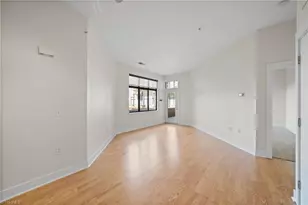 810 W 4th St, Winston-Salem, NC 27101 - Photo 6