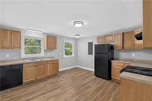 2510 Old Chapman St, Greensboro, NC 27403 - Photo 14