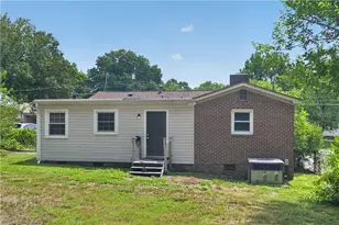 2510 Old Chapman St, Greensboro, NC 27403 - Photo 6