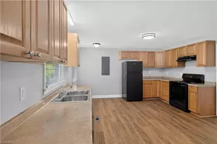 2510 Old Chapman St, Greensboro, NC 27403 - Photo 12
