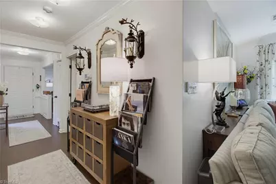 24 Collwood Court, Greensboro, NC 27409 - Photo 8