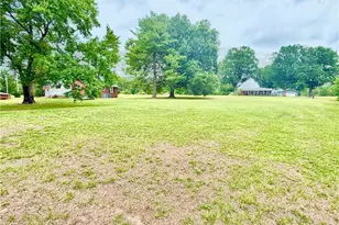 1418 Pagetown Rd, Yanceyville, NC 27244 - Photo 28