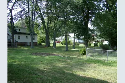 408 Oakhurst Street, Kernersville, NC 27284 - Photo 10