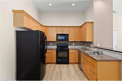 4752 Tatton Park Circle #3D, Winston-Salem, NC 27103 - Photo 10