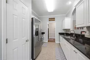 208 Cotswold Ln, King, NC 27021 - Photo 12