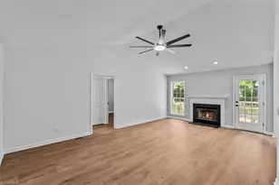 6 Woodfon Dr, Thomasville, NC 27360 - Photo 8