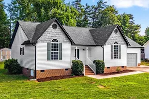 6 Woodfon Dr, Thomasville, NC 27360 - Photo 4