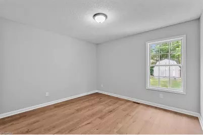 6 Woodfon Drive, Thomasville, NC 27360 - Photo 24