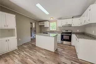 1386 Southmont Dr, Asheboro, NC 27205 - Photo 6