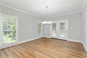 4402 Sabre Ct, Greensboro, NC 27406 - Photo 12