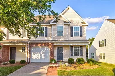 312 Robyns Glen Circle, Greensboro, NC 27409 - Photo 2