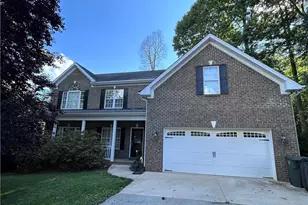 4540 Pebble Lake Dr, Pfafftown, NC 27040 - Photo 2