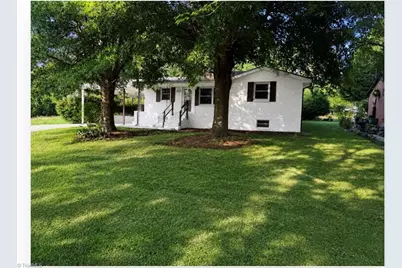 612 School Street, Walnut Cove, NC 27052 - Photo 24