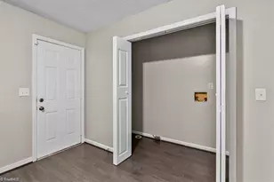 1307 Pearson St, Greensboro, NC 27406 - Photo 26