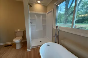 2701 Tudor Rd, Winston-Salem, NC 27106 - Photo 10