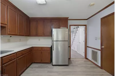 5347 Summit Heights Drive, Winston-Salem, NC 27104 - Photo 16