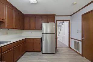 5347 Summit Heights Dr, Winston-Salem, NC 27104 - Photo 16