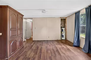 526 Kindley Rd, Thomasville, NC 27360 - Photo 14