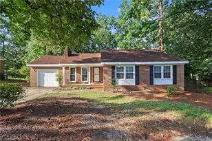 7123 Evanston St, Fayetteville, NC 28314 - Photo 2