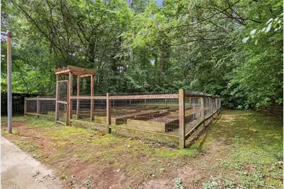 4212 Brentonshire Lane, High Point, NC 27265 - Photo 36