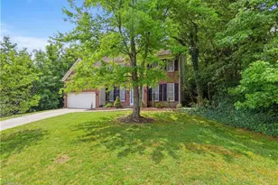 4212 Brentonshire Ln, High Point, NC 27265 - Photo 2