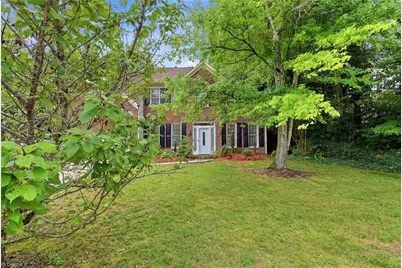 4212 Brentonshire Lane, High Point, NC 27265 - Photo 4