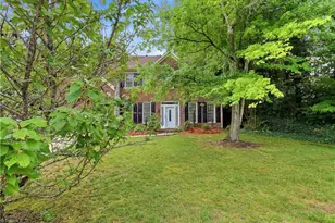 4212 Brentonshire Ln, High Point, NC 27265 - Photo 4