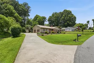 240 Conrad Cir, Lewisville, NC 27023 - Photo 4