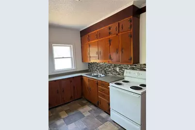2213 Cypress Street, Greensboro, NC 27405 - Photo 2