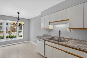 3932 New Garden, Greensboro, NC 27410 - Photo 10