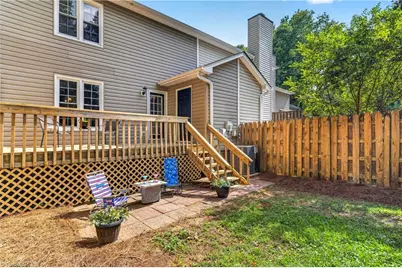3932 New Garden, Greensboro, NC 27410 - Photo 32
