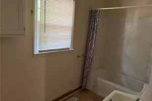 546 Sink Lake Rd, High Point, NC 27265 - Photo 12