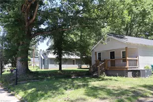 305 E Division Ave, Salisbury, NC 28144 - Photo 2