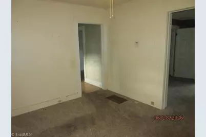 2718 Darden Road, Greensboro, NC 27407 - Photo 14
