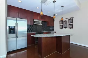 201 N Elm St, Greensboro, NC 27401 - Photo 24