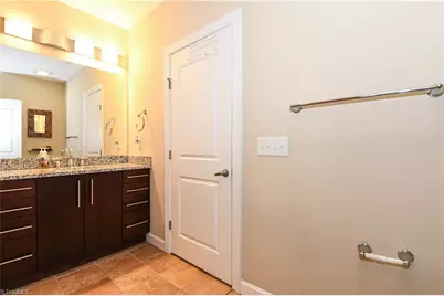 201 N Elm Street #908, Greensboro, NC 27401 - Photo 34
