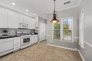 119 Riverwalk Ln, Jamestown, NC 27282 - Photo 4