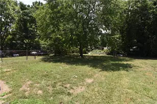 2016 Bertha St, Winston-Salem, NC 27107 - Photo 4