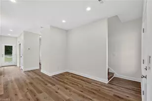 4606 Erin St, Winston-Salem, NC 27105 - Photo 8