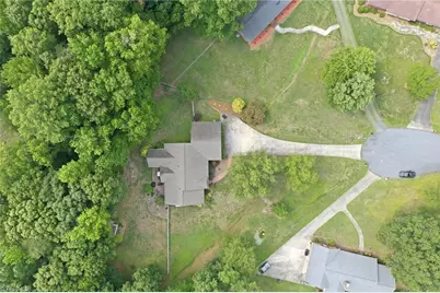 2618 Marion Court, Burlington, NC 27215 - Photo 8