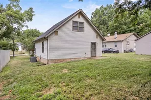 131 Lindbergh St, Winston-Salem, NC 27104 - Photo 28
