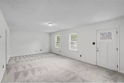 131 Lindbergh Street, Winston-Salem, NC 27104 - Photo 10