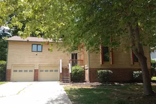2157 Rivermeade Dr, High Point, NC 27265 - Photo 2