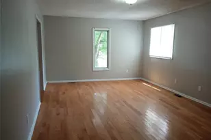 2157 Rivermeade Dr, High Point, NC 27265 - Photo 4