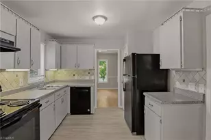 2157 Rivermeade Dr, High Point, NC 27265 - Photo 12
