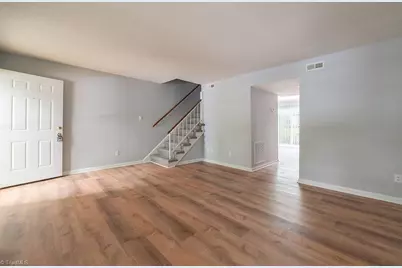 5707 Bramblegate Road #J, Greensboro, NC 27409 - Photo 4