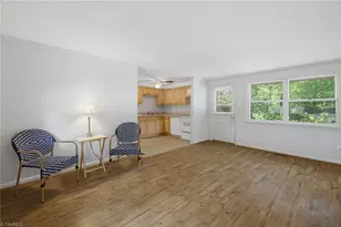 2938 Isaacs Pl, Greensboro, NC 27408 - Photo 2